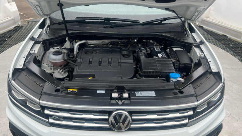 Volkswagen Tiguan 2.0 TDi 150 4Motion R-Line 5dr DSG Diesel Estate